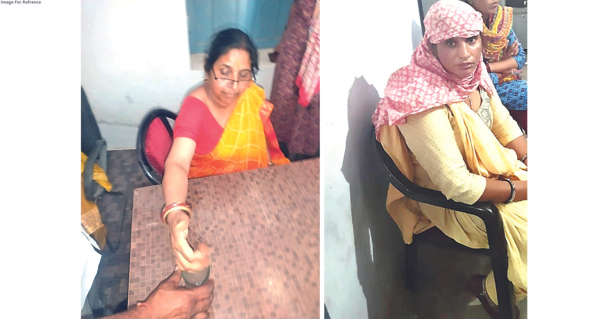 Two women supervisors land in ACB with bribe